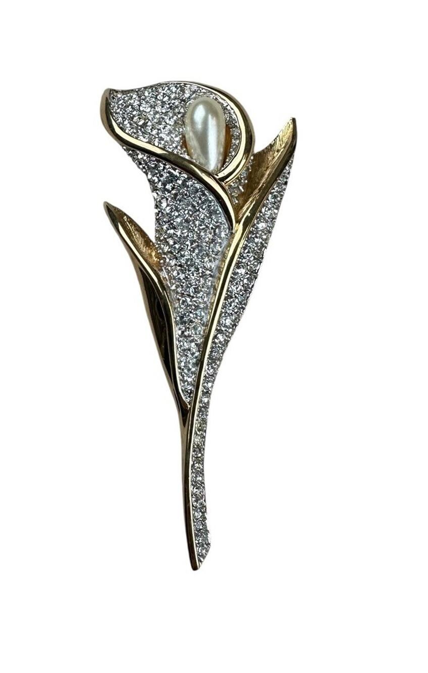 Vintage SWAROVSKI Calla Lily Brooch Crystal Pavé Rhinestone Gold Tone Flower